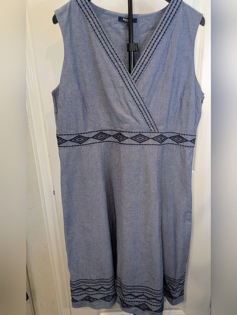 Maine New England Blue Chambray Embroidered Sleeveless Midi Dress Women's Size18